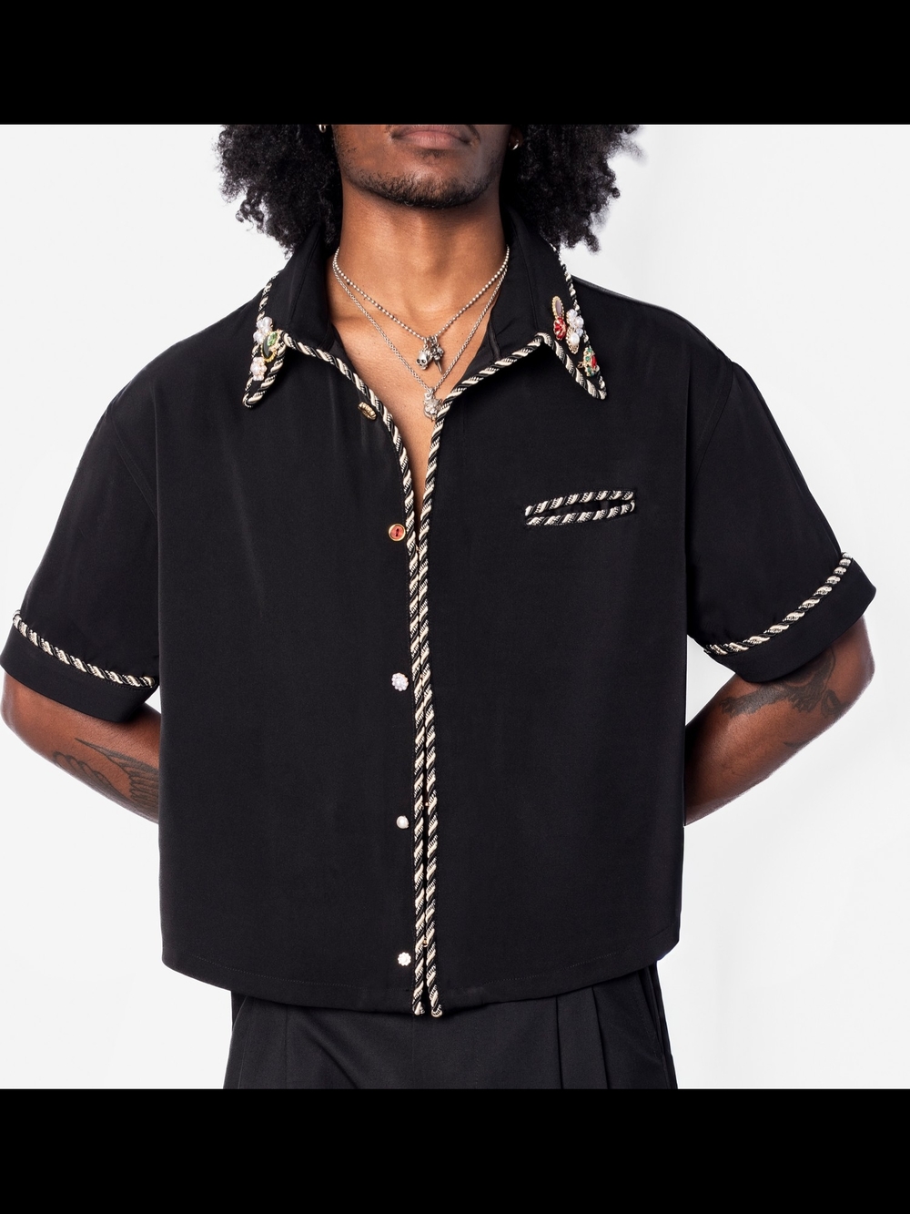 Embellished Lasso Men's Black Short-Sleeve Button Shirt with Rope-Trim Detailing